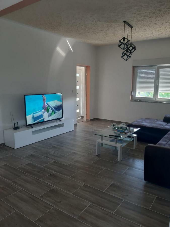 Holiday House Ivan Donji Zemunik Exterior foto