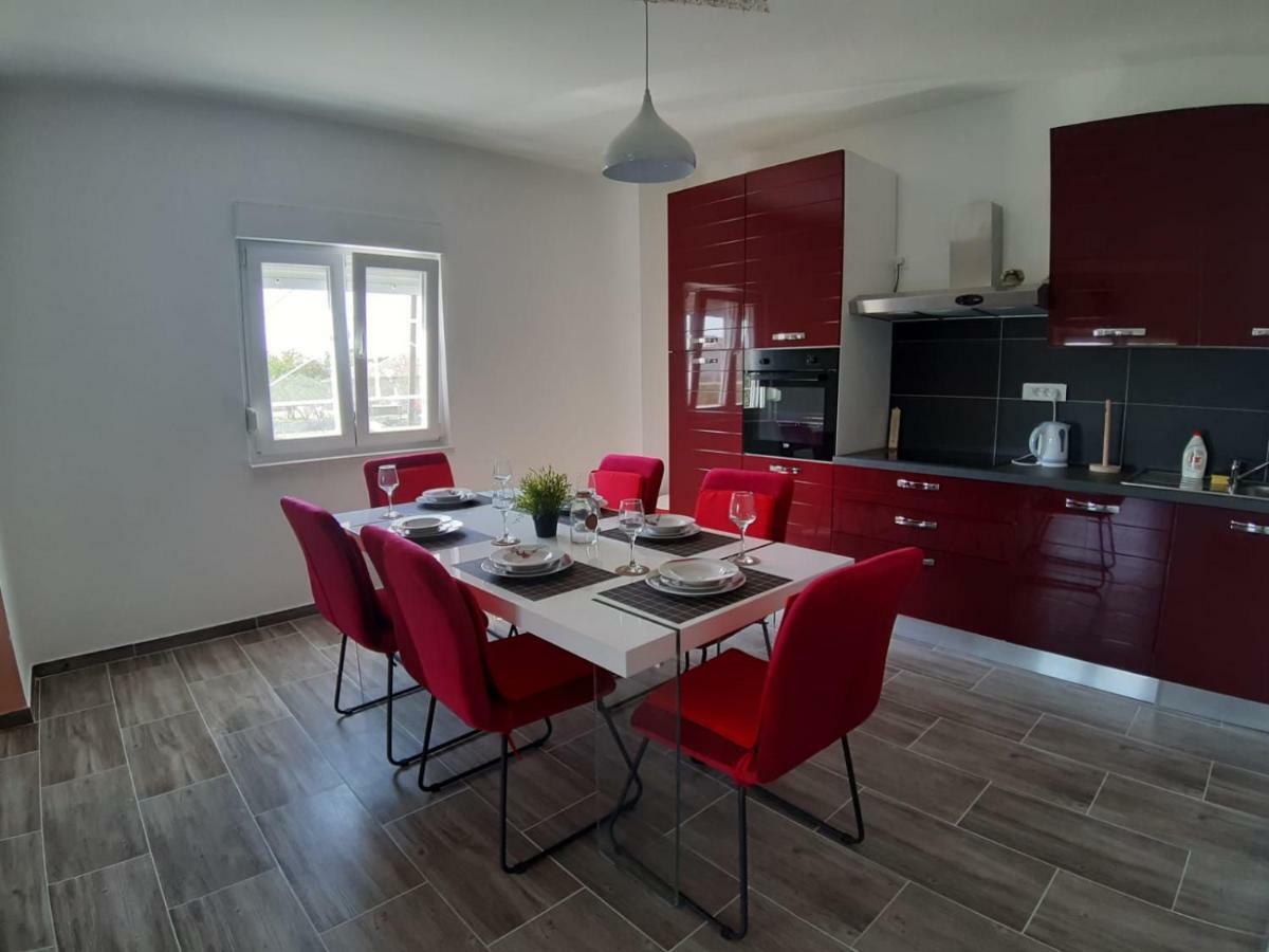 Holiday House Ivan Donji Zemunik Exterior foto